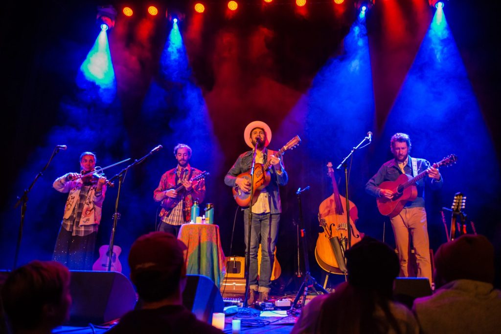 Roaring Fork Sessions presents Birds of Play